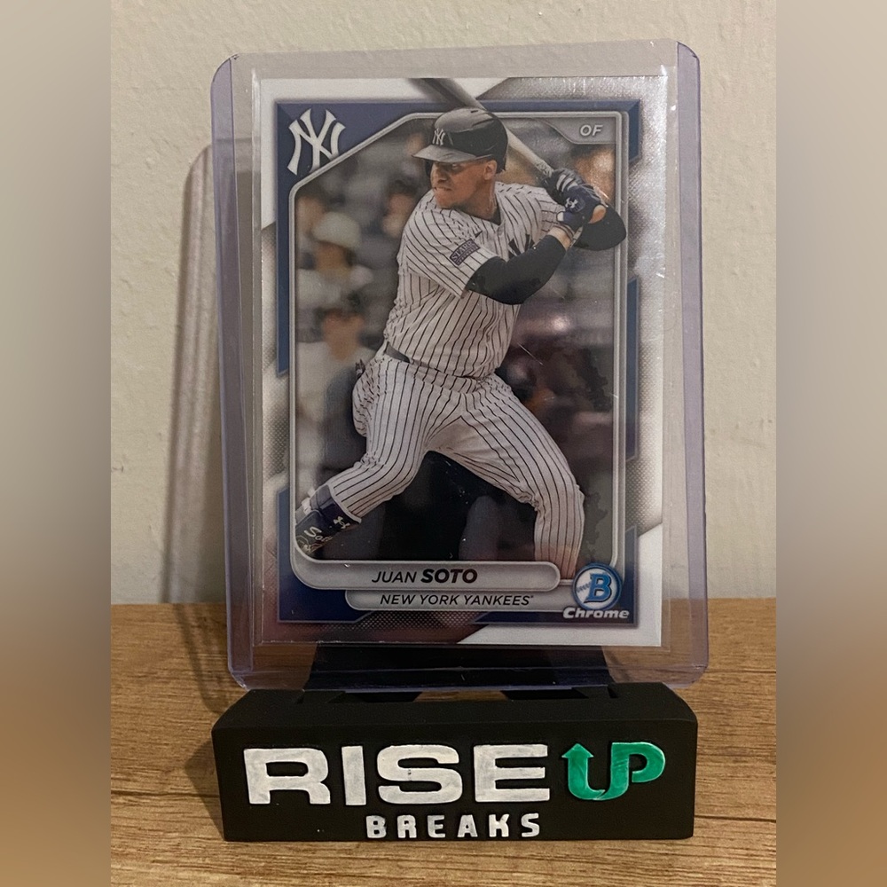 2024 Bowman Chrome Juan Soto #89 New York Yankees.